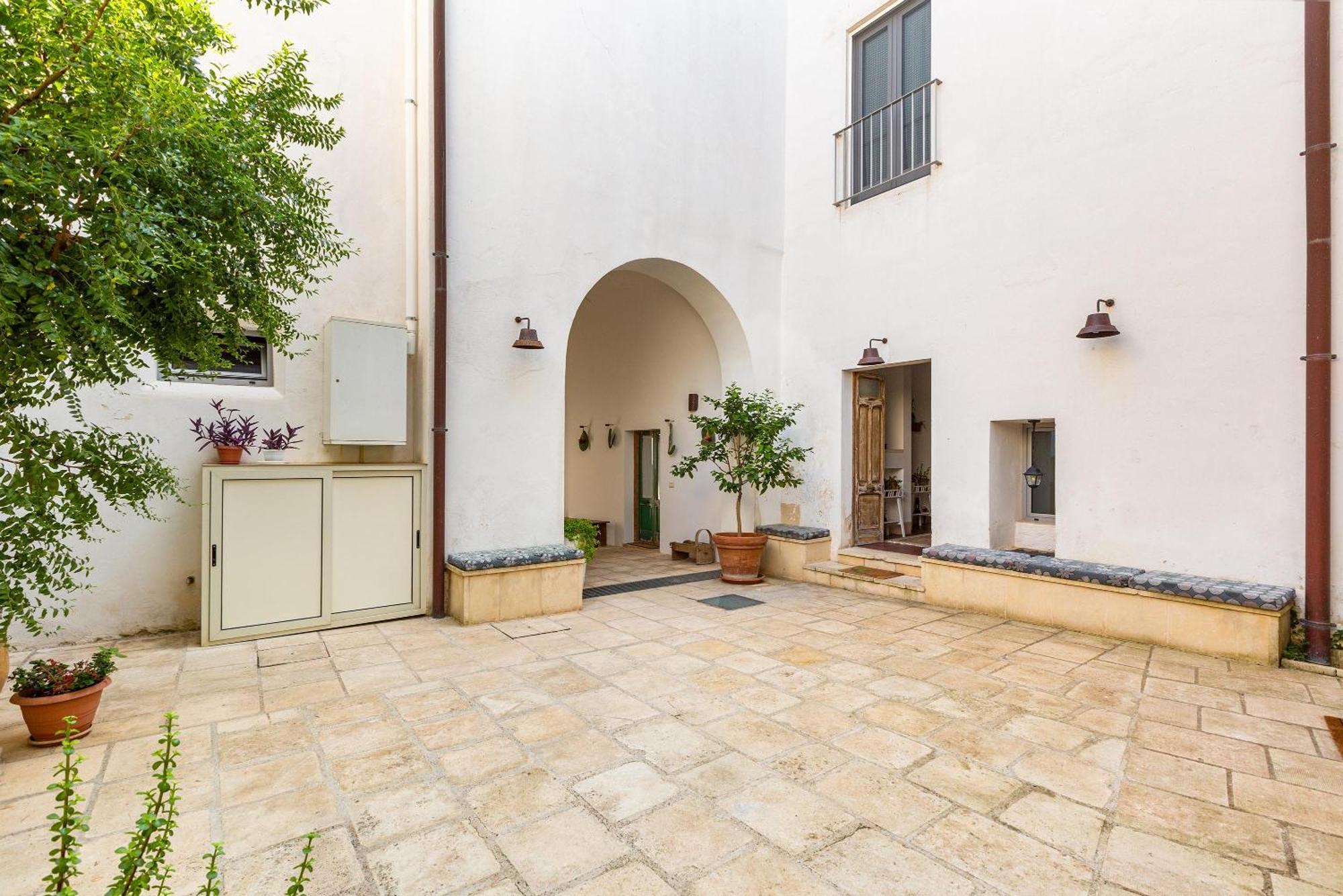 Palazzo San Giovanni Morciano di Leuca Exterior foto